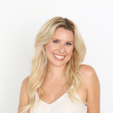 Headshot of Tacoma Reiki practitioner Alison Papazois